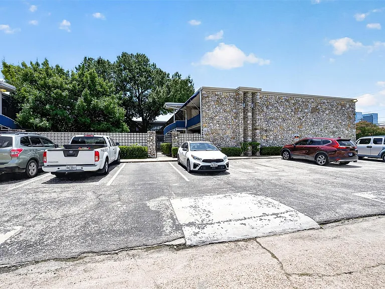 3271 Sul Ross St #20 — Photo 32