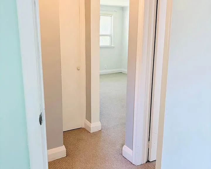 74 Vanbrugh Ave — Photo 8