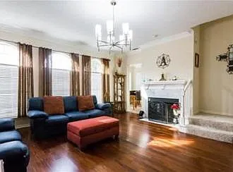 6103 Crystalwood Ct — Photo 4