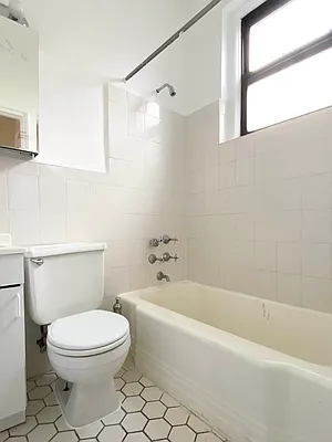 Rented by Compass | media 14