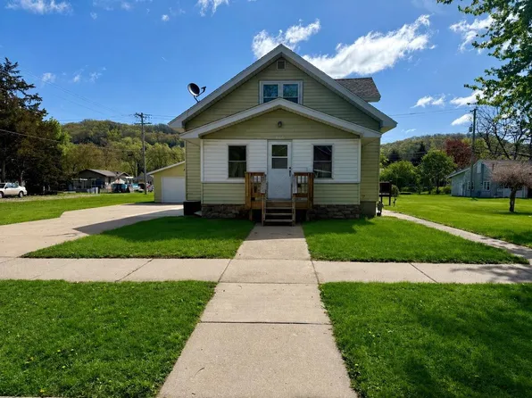 152 N Ohio Street, Prairie Du Chien, WI 53821