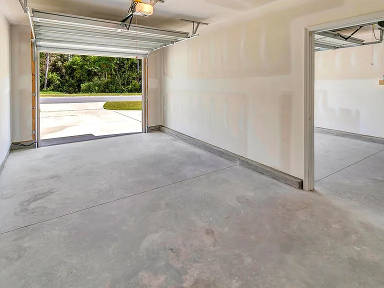 Right Side Garage