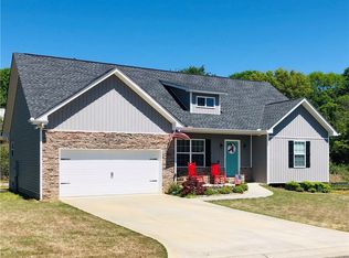 106 Colton Drive, Calhoun, GA 30701