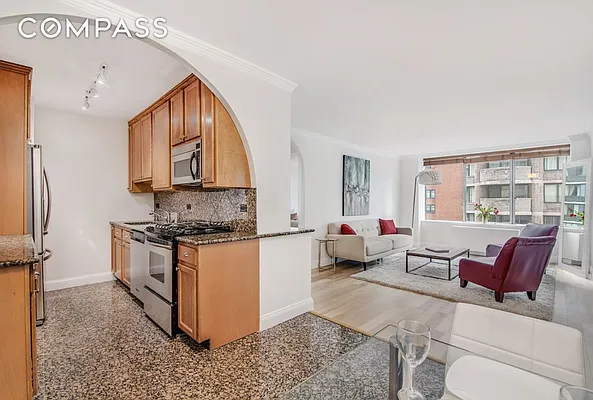 Sold by Compass | media 2