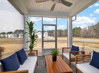 121 Barn Door Dr, Lillington, NC 27546