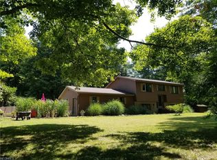 4332 Bushnell Campbell Rd, Fowler, OH 44418
