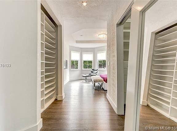 5th image of 8556 NW 111th Ct