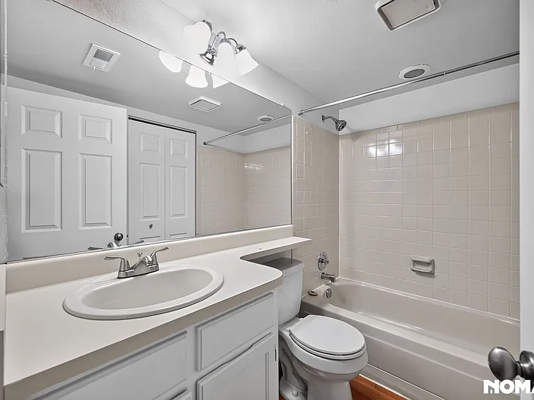 8225 Fairmount Dr #7-203 — Photo 20