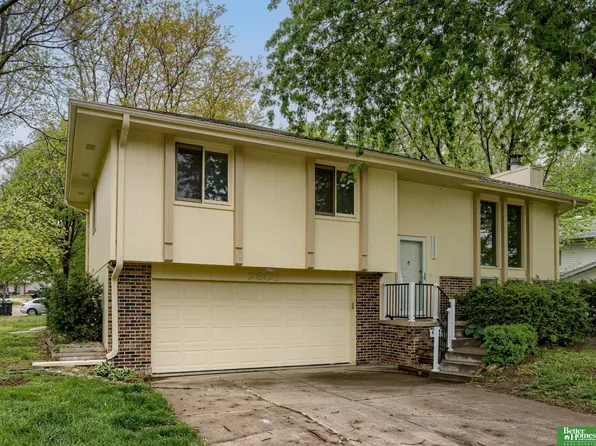 2606 N 127th St, Omaha, NE 68164
