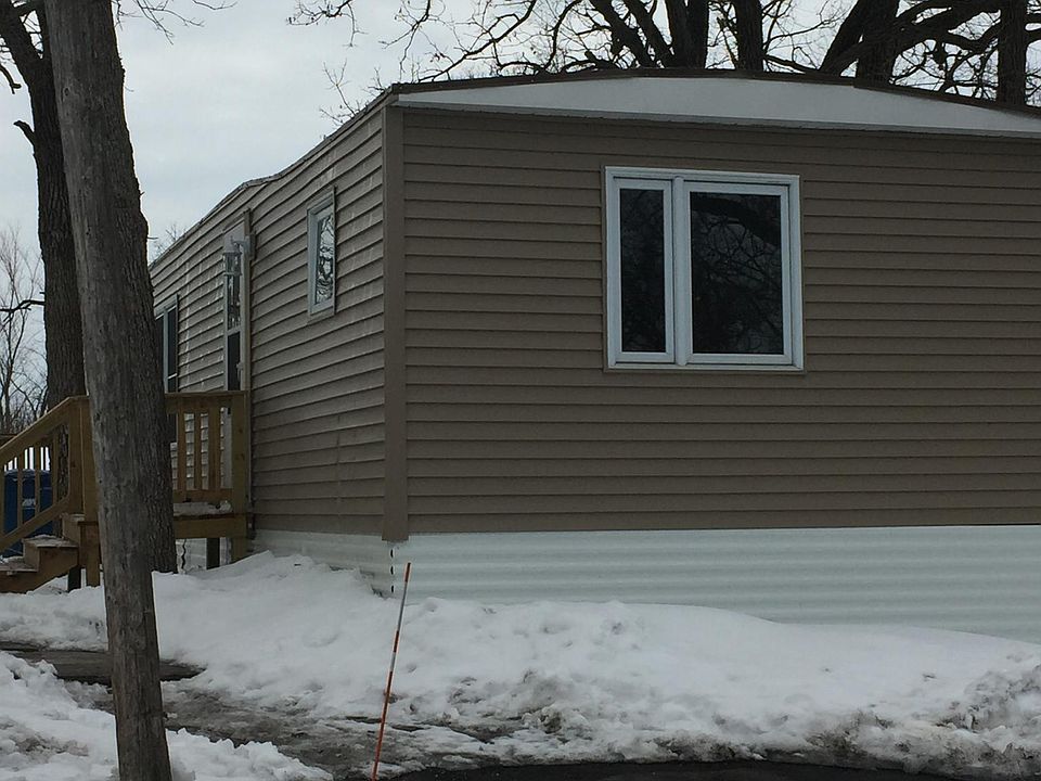 1st image of 523 54th Ave N #37B
