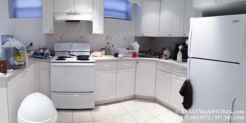 Rented by Alexiou Realty | media 8
