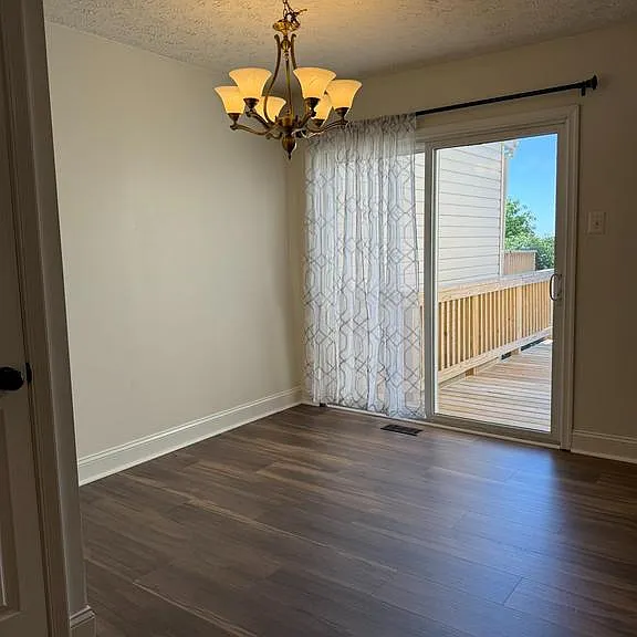 1064 Jeanett Way — Photo 11