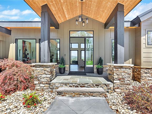 5th image of 231 Keowee Turtlehead Rd
