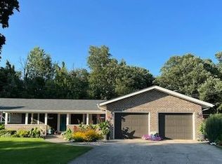1036 Seneca Dr, Crown Point, IN 46307