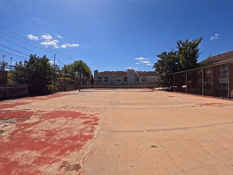 1881 Bering Dr #6 — Photo 36