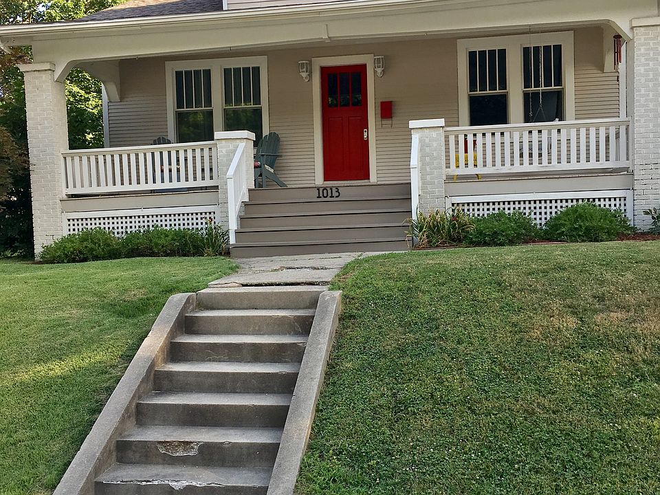 1st image of 1013 Grand Ave