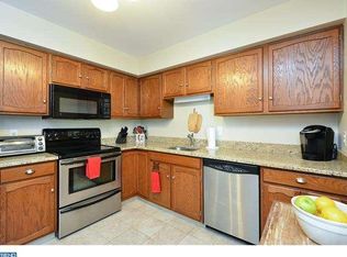 244 Valley Stream Ln, Chesterbrook, PA 19087