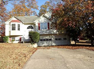 9404 Whaleys Lake Trce, Jonesboro, GA 30238