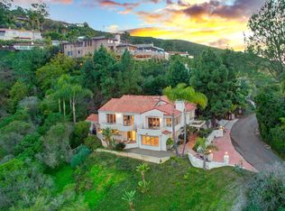 7585 Hillside Dr, La Jolla, CA 92037