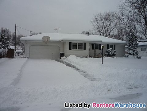 1st image of 7497 Melody Dr NE