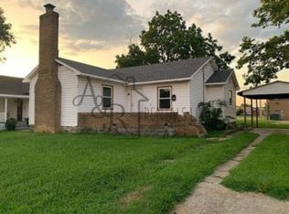 110 W 10th St, Pittsburg, KS 66762