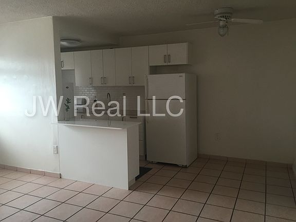 5th image of 525 Meridian Ave APT 402