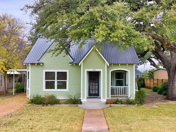 1408 W Dry St, San Saba, TX 76877