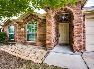 604 Swift Current Dr, Crowley, TX 76036