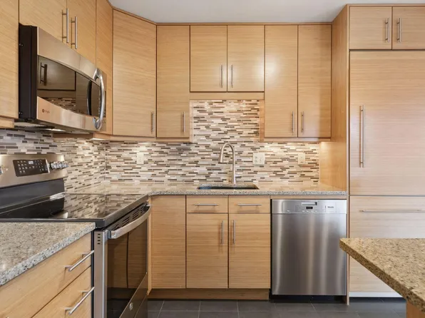 78 10th St E Unit 1002, Saint Paul, MN 55101