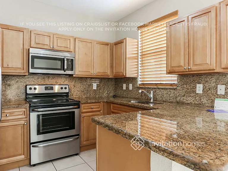 12456 SW 124th Path — Photo 9
