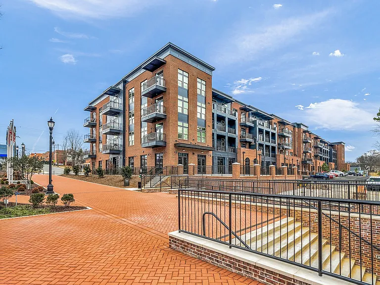 Mill One Apartments — Photo 3