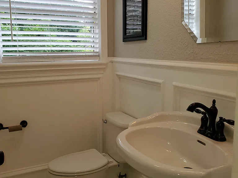 3703 Byrd Dr — Photo 8