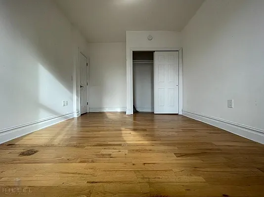 Rented by Hillel Realty Group | media 6