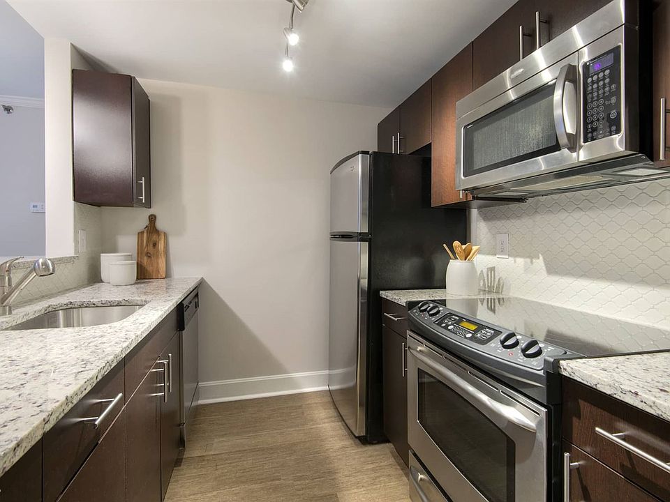 backbay_garrisonsquare_2019_backbay_kit2_bh