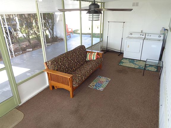 3rd image of 180 Sterling Dr N #180