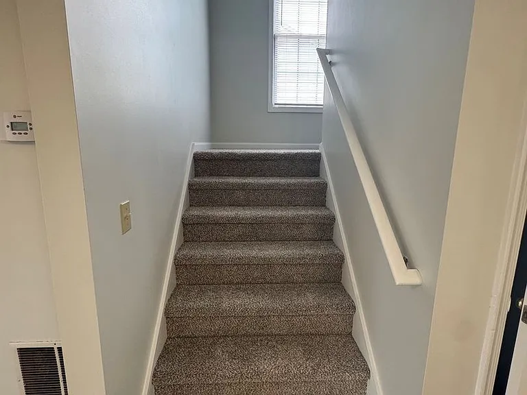 1058 Oriole Ln — Photo 9