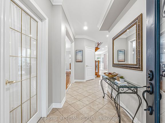 4th image of 2275 Whitecliffe Way