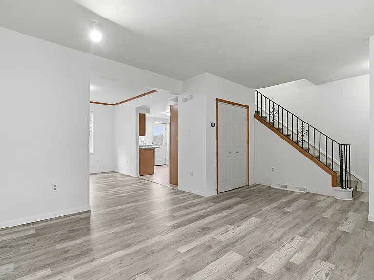790 Highland Ave — Photo 28