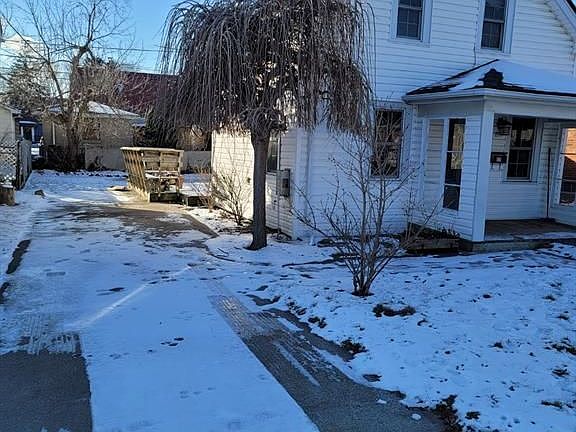 2nd image of 877 Saint Louis Ave
