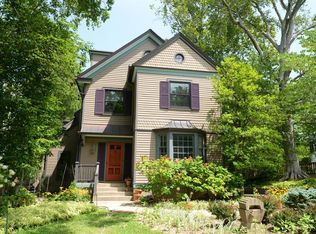 3662 Grandin Rd, Cincinnati, OH 45226