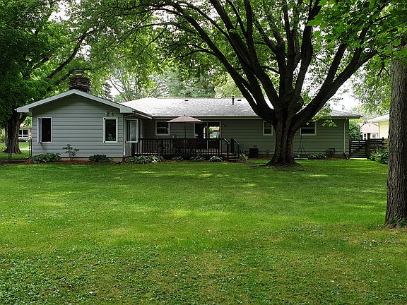 Large fenced in back yard 