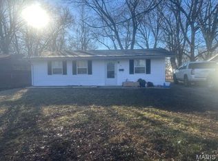 5 E Adams Dr, Cahokia, IL