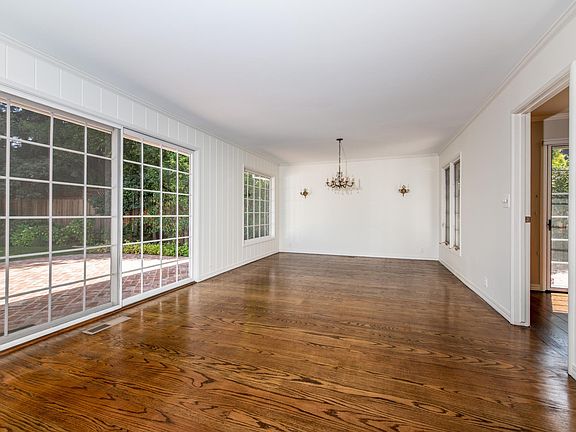 5th image of 470 Claremont Way