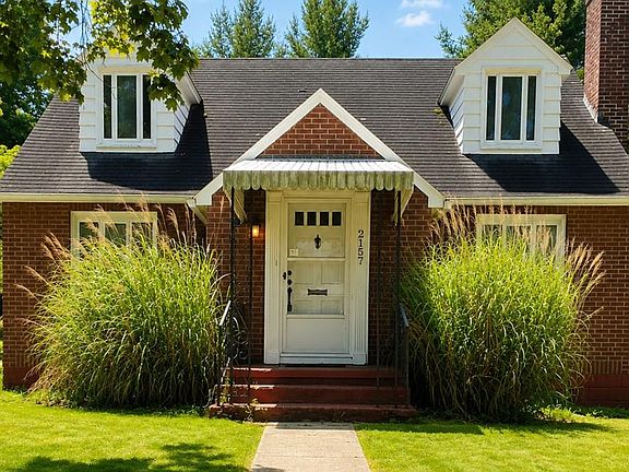 2nd image of 2157 Sunshine Ave