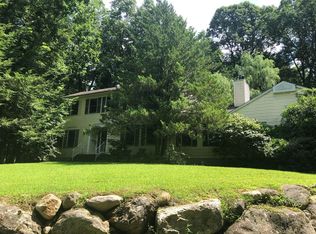32 Powhatatan Way, Hackettstown, NJ 07840