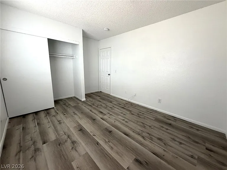 2724 Aarondavid Dr #D — Photo 6