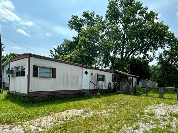 413 Johnson Ln, Barbourville, KY 40906