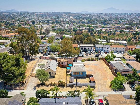 3rd image of 2922-24 Menlo Ave