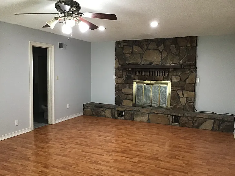 612 N Roselawn Dr — Photo 5