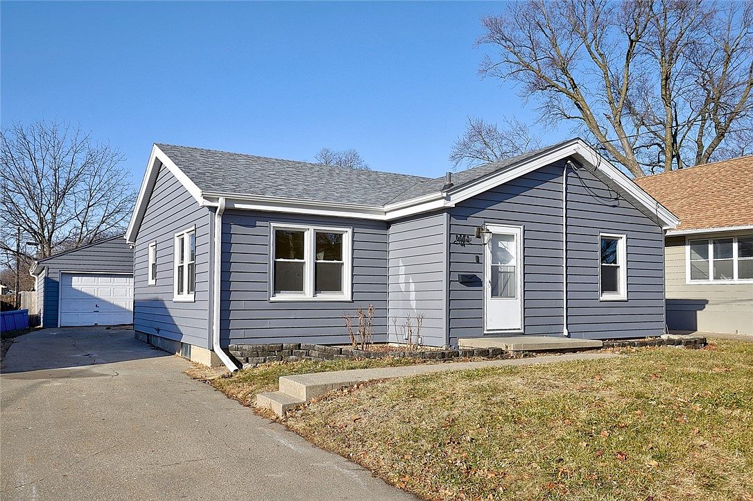3008 48th St, Des Moines, IA 50310 Zillow